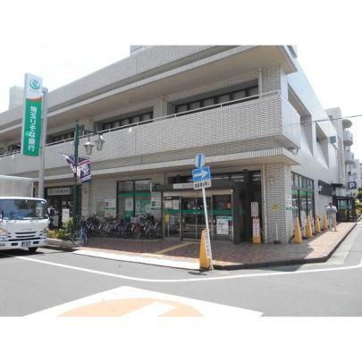 【周辺】　埼玉りそな銀行小手指支店：401m