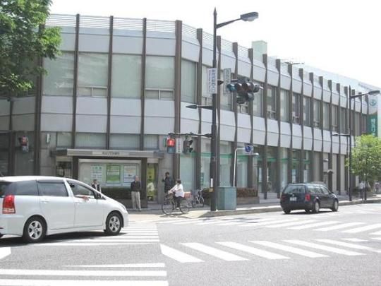 【周辺】　埼玉りそな銀行新所沢支店：216m